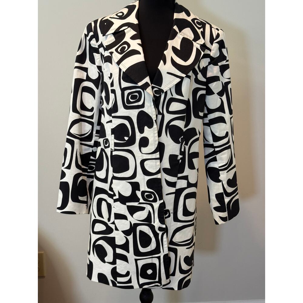 Madison Retro Trench Coat in Black and White Geometric Pattern